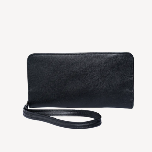 Travel wallet with zip in black