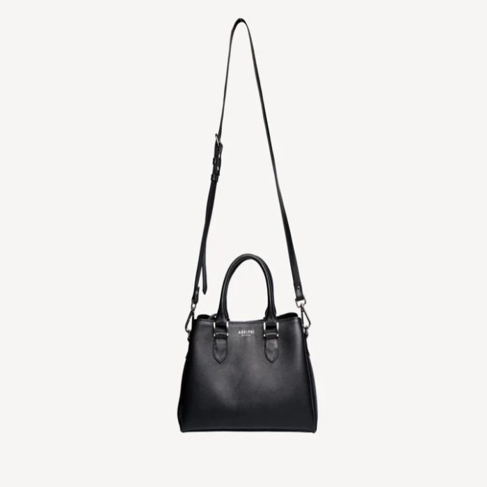 Classic satchel in black