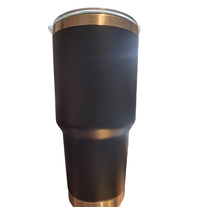 Affordable coffee mug with lid in black
