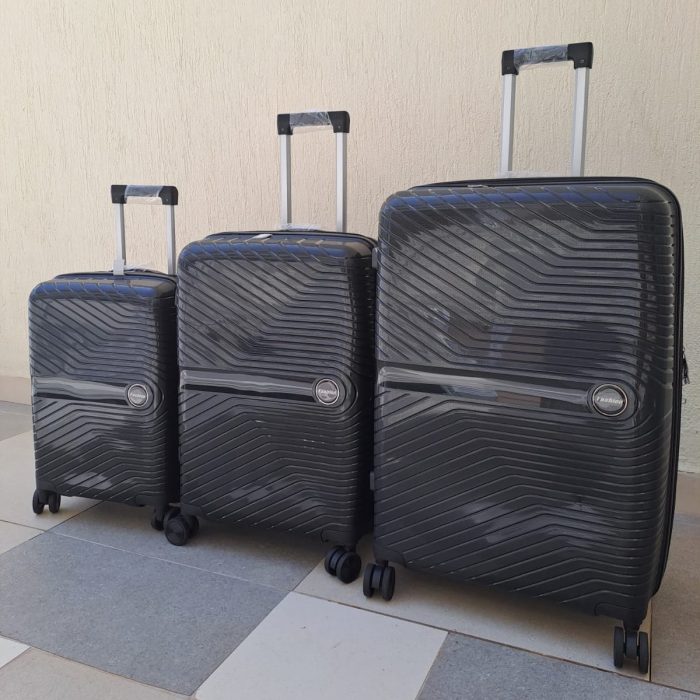 Fashion 3-piece hard-shell suitcase set in black