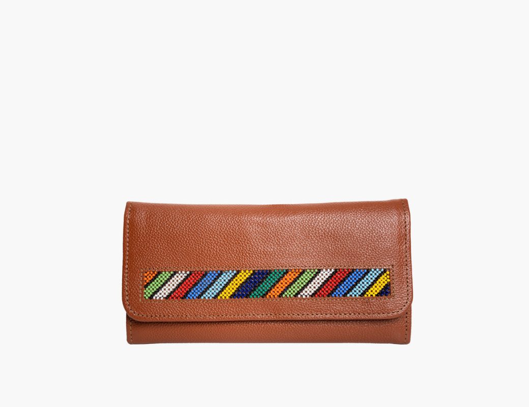 Adelphi Dooney Wallet Beaded in Tan, photo 4